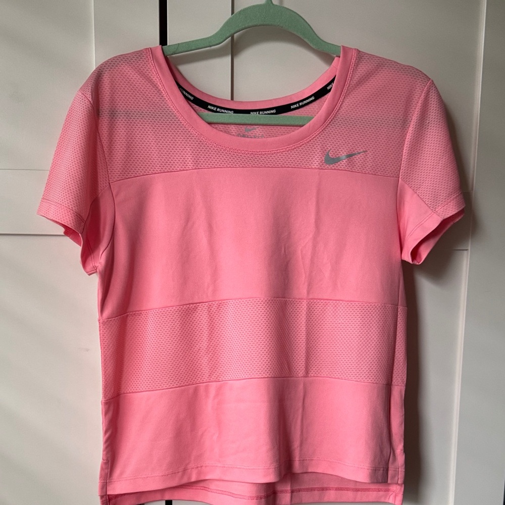 Nike Women's Vibrant Pink Short Sleeve Tee